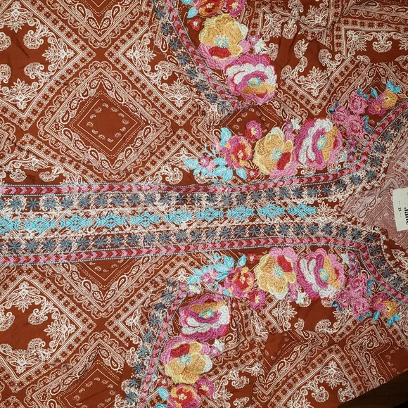 Savanna Jane Embroidered Tunic SZ 2X - Picture 2 of 4